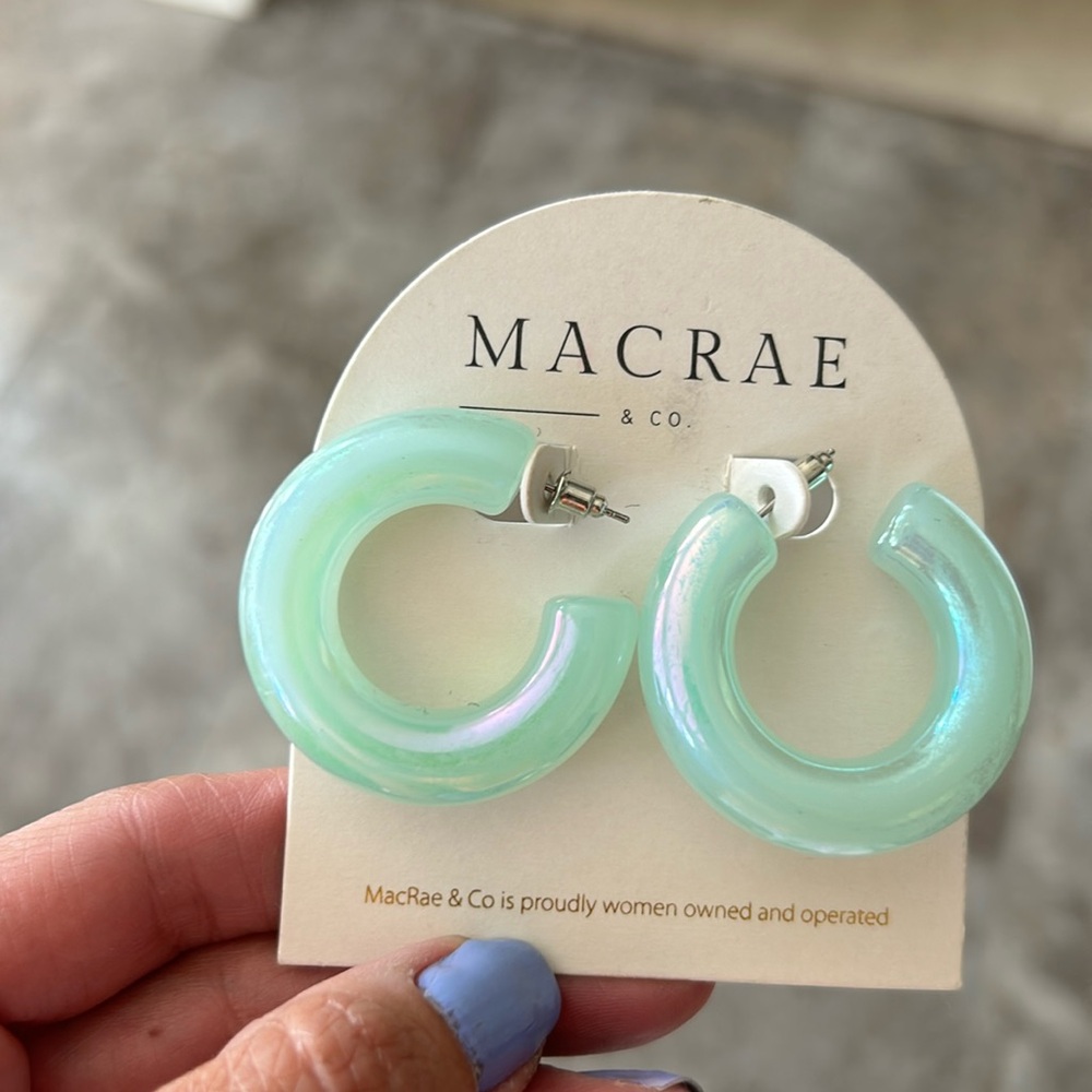 Cute iridescent green plastic composite earrings. Light and bright add to life🔥